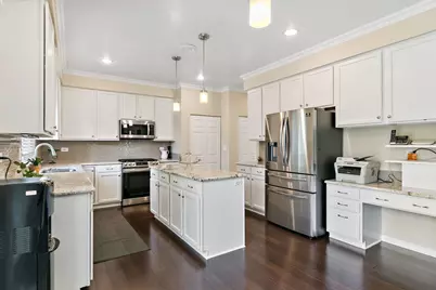 925 Cortney Drive, Carpentersville, IL 60110 - Photo 6