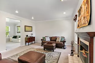 925 Cortney Dr, Carpentersville, IL 60110 - Photo 18