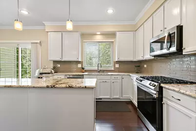 925 Cortney Drive, Carpentersville, IL 60110 - Photo 8