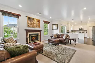 925 Cortney Dr, Carpentersville, IL 60110 - Photo 16