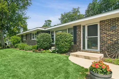 25558 W Wilson Avenue, Wauconda, IL 60084 - Photo 2