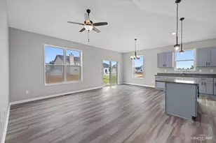 330 N Charles St, Cortland, IL 60112 - Photo 8