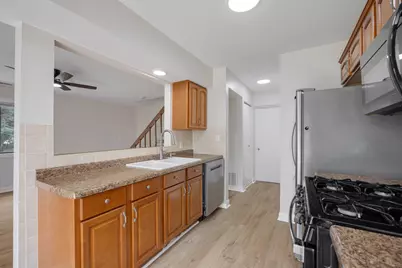 40 N Waterford Drive, Schaumburg, IL 60194 - Photo 14