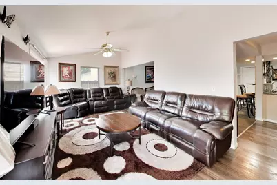 1716 N Frolic Avenue, Waukegan, IL 60085 - Photo 12