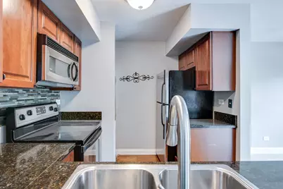 19 Foxcroft Road #203, Naperville, IL 60565 - Photo 6
