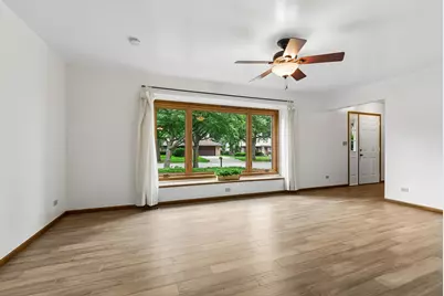 7217 Lyman Avenue, Downers Grove, IL 60516 - Photo 2