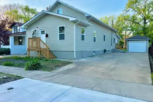 126 Prairie St, Ottawa, IL 61350 - Photo 2