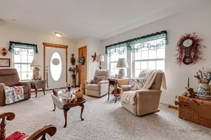 269 Forestview Dr, Crystal Lake, IL 60014 - Photo 6
