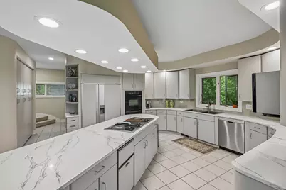 8420 Evergreen Lane, Darien, IL 60561 - Photo 8
