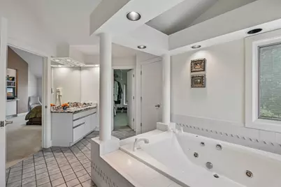8420 Evergreen Lane, Darien, IL 60561 - Photo 32