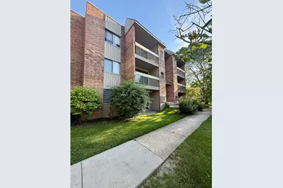 1466 E Ports O' Call Drive #PE, Palatine, IL 60074 - Photo 2