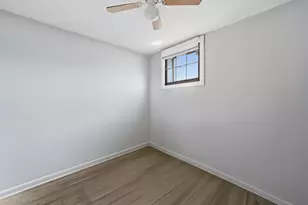 4915 W 30th St, Cicero, IL 60804 - Photo 8
