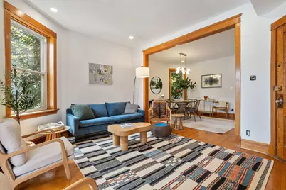 3052 N Kedzie Avenue #1F, Chicago, IL 60618 - Photo 4
