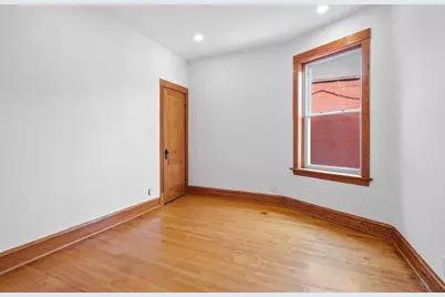 3052 N Kedzie Avenue #1F, Chicago, IL 60618 - Photo 22