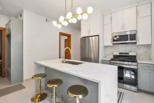 3052 N Kedzie Ave, Chicago, IL 60618 - Photo 14