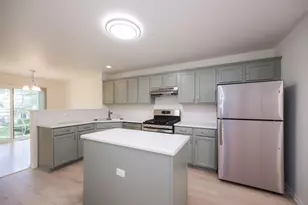 1452 Sturgeon Bay Ct, Schaumburg, IL 60173 - Photo 6