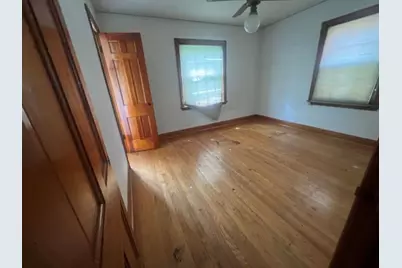18439 Perth Avenue, Homewood, IL 60430 - Photo 8