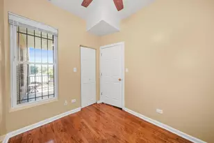 3921 W Huron St, Chicago, IL 60624 - Photo 12