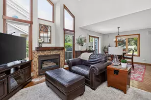 319 Jamatt Ct, Naperville, IL 60540 - Photo 8