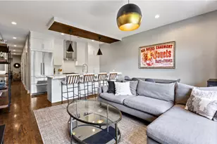 2712 W Montrose Ave, Chicago, IL 60618 - Photo 4