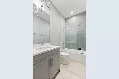 2712 W Montrose Avenue #2E, Chicago, IL 60618 - Photo 28