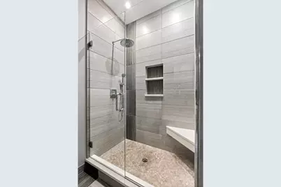 2712 W Montrose Avenue #2E, Chicago, IL 60618 - Photo 26