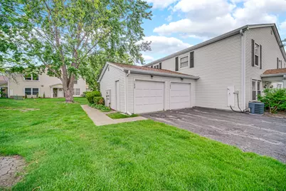 1193 E Barberry Lane #B, Palatine, IL 60074 - Photo 4