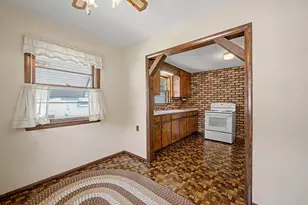 221 E John St, Forrest, IL 61741 - Photo 18