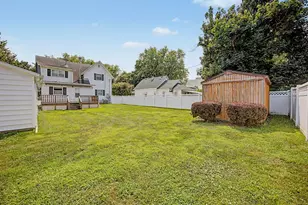 221 E John St, Forrest, IL 61741 - Photo 8