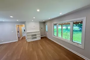 7141 Wolf Rd, Indian Head Park, IL 60525 - Photo 2