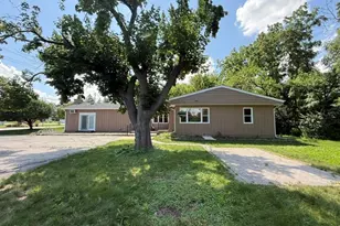 7141 Wolf Rd, Indian Head Park, IL 60525 - Photo 14