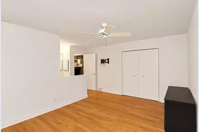 2019 E Avon Lane, Arlington Heights, IL 60004 - Photo 20