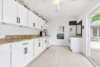 2019 E Avon Lane, Arlington Heights, IL 60004 - Photo 58