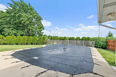 2019 E Avon Lane, Arlington Heights, IL 60004 - Photo 60