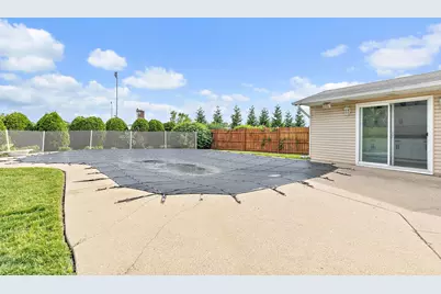 2019 E Avon Lane, Arlington Heights, IL 60004 - Photo 56