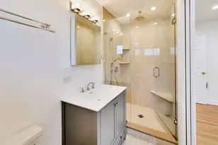4641 Locust Ave, Glenview, IL 60025 - Photo 16