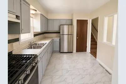 18149 Ravisloe Terrace, Country Club Hills, IL 60478 - Photo 2