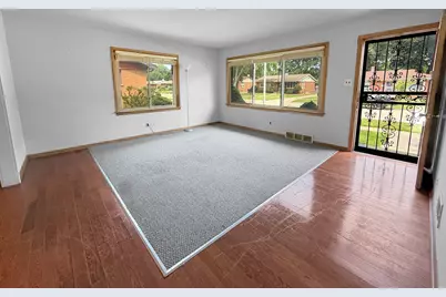 334 Hickory Street, Chicago Heights, IL 60411 - Photo 4