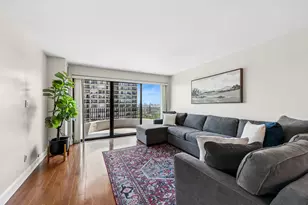 2020 N Lincoln Park W, Chicago, IL 60614 - Photo 4