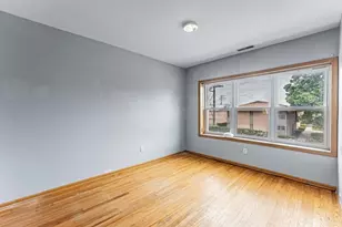 5543 W Diversey Ave, Chicago, IL 60639 - Photo 4