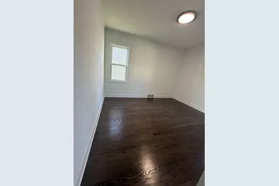 11120 S Avenue M, Chicago, IL 60617 - Photo 8