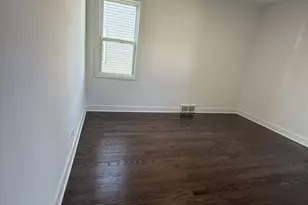 11120 S Ave M, Chicago, IL 60617 - Photo 8