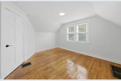 9232 S Essex Avenue, Chicago, IL 60617 - Photo 22