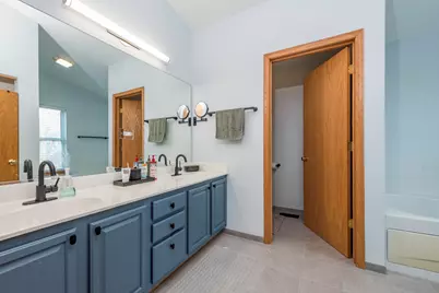 39689 Lynsee Court, Beach Park, IL 60083 - Photo 22