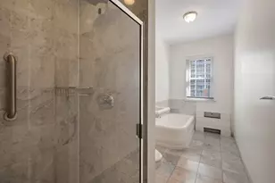 4300 N Marine Dr, Chicago, IL 60613 - Photo 16