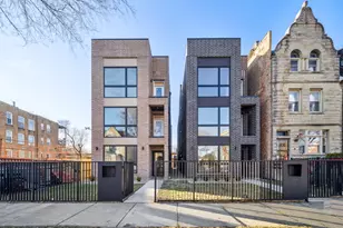 4206 S Calumet Ave, Chicago, IL 60653 - Photo 1