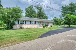 250 Kern St, Braidwood, IL 60408 - Photo 1
