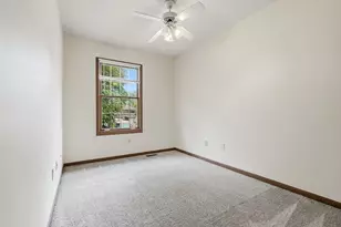 510 E Mulberry St, Bloomington, IL 61701 - Photo 14