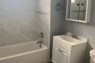 2704 E 77th St, Chicago, IL 60649 - Photo 6