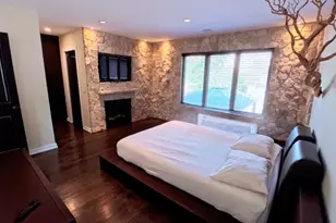 2519 Parkwood Ln, Des Plaines, IL 60018 - Photo 14